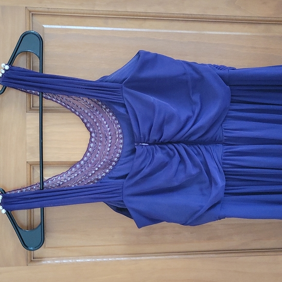 Beaded Pearl Neckline Dress - Picture 6 of 9